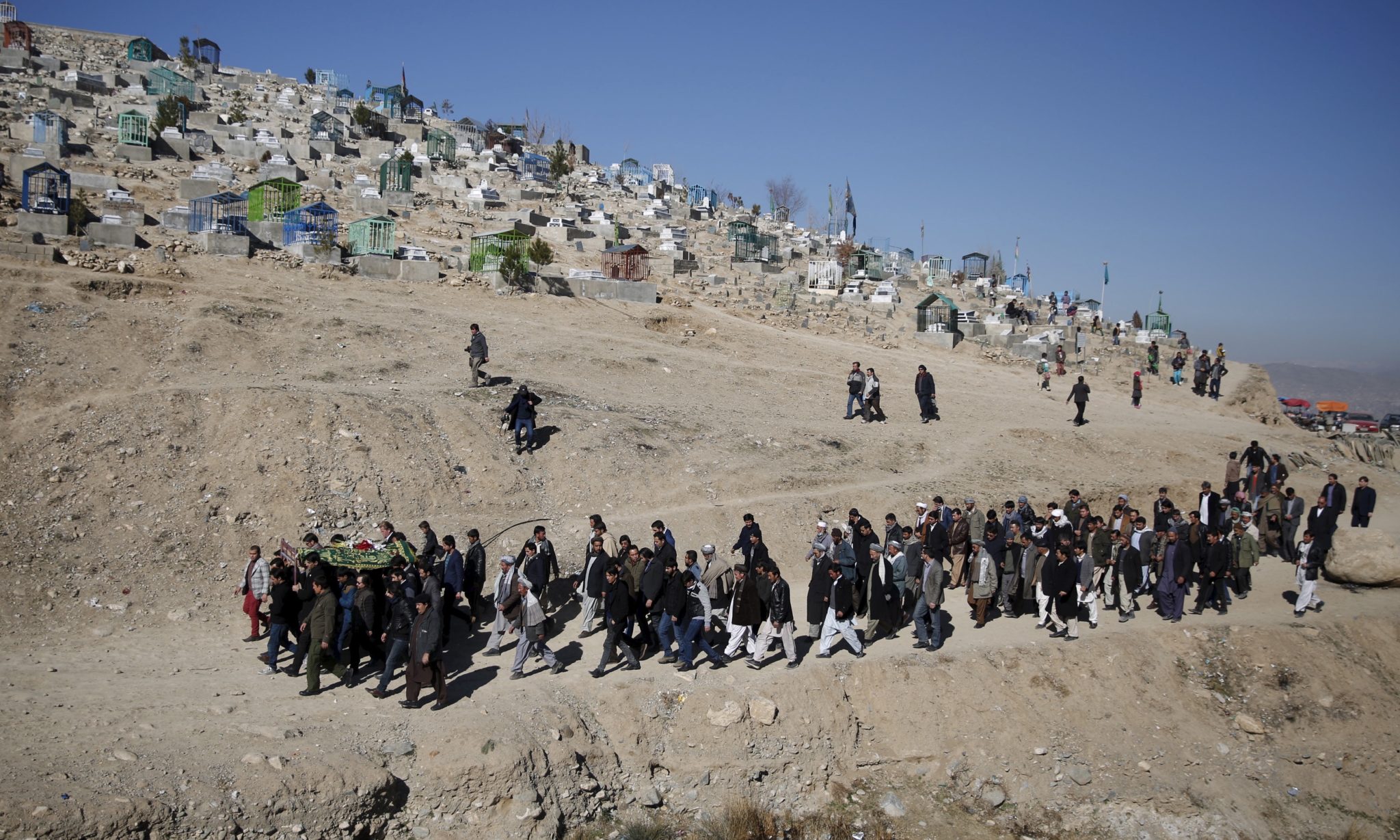 Milliard­bistanden finner ikke veien til Afghanistans fattige&nbsp;<span>(+)</span>