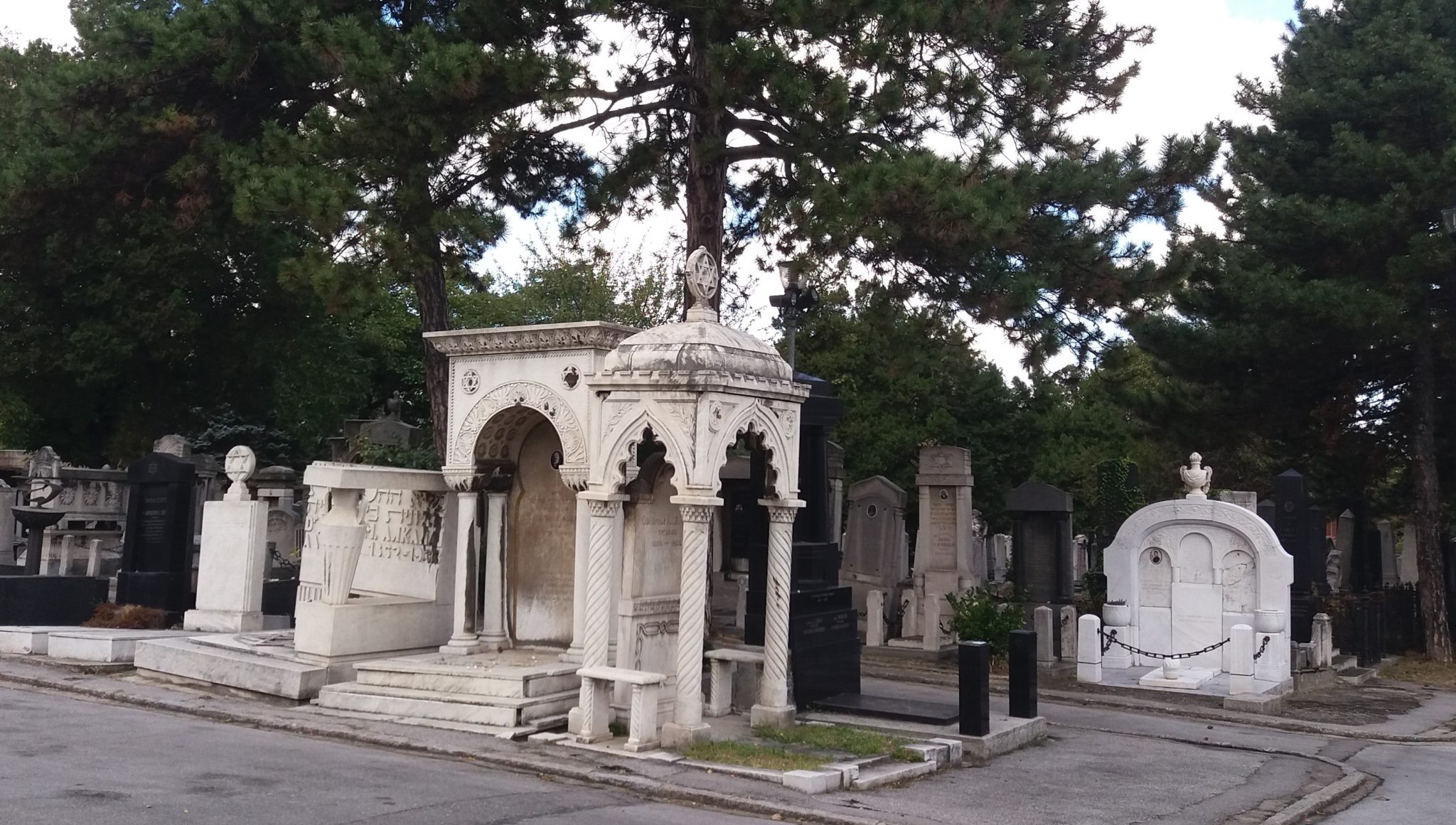 Den jødiske gravlunden ved Novo groblje, Beograd&nbsp;<span>(+)</span>