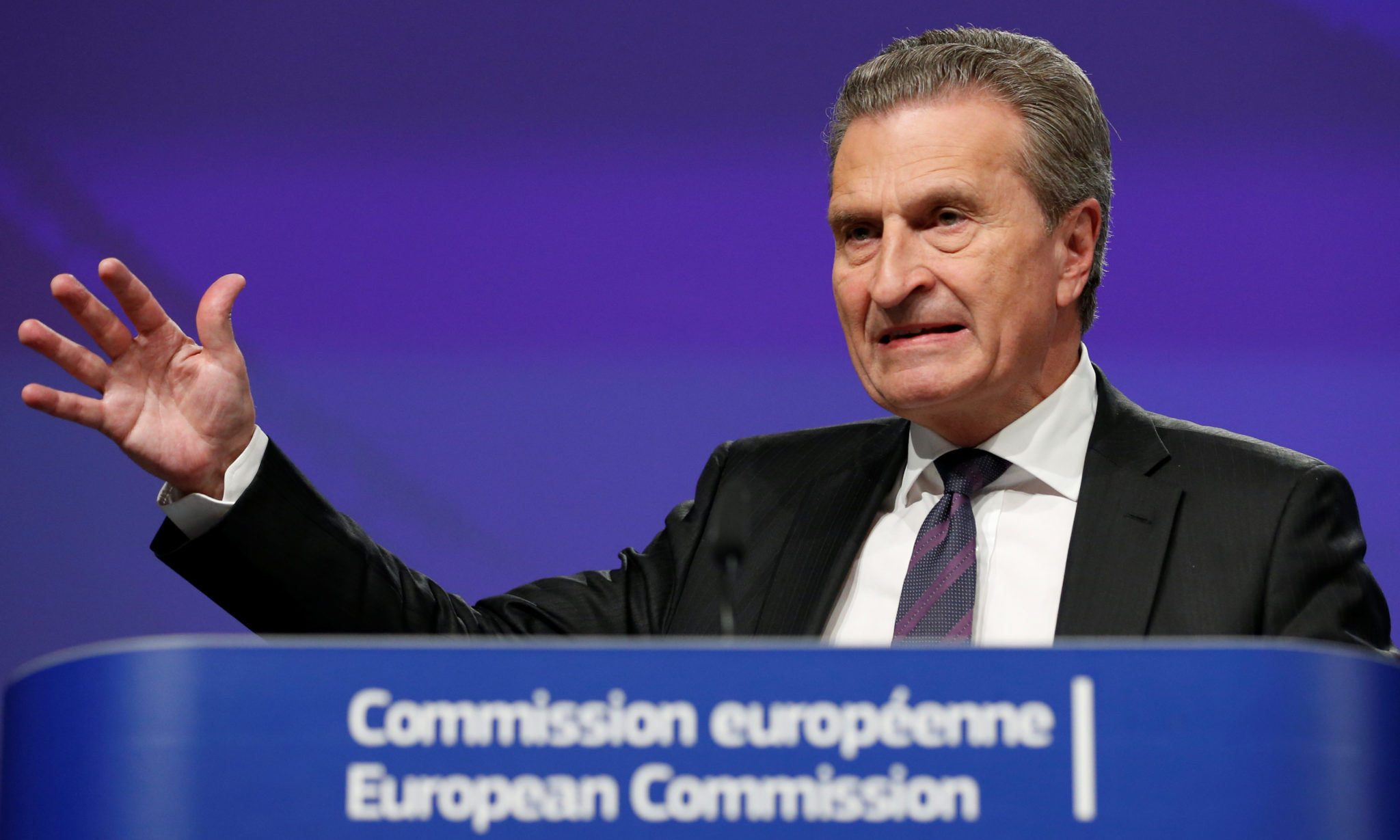 EU-kommisjonen truer med å avvise Italias statsbudsjett&nbsp;<span>(+)</span>