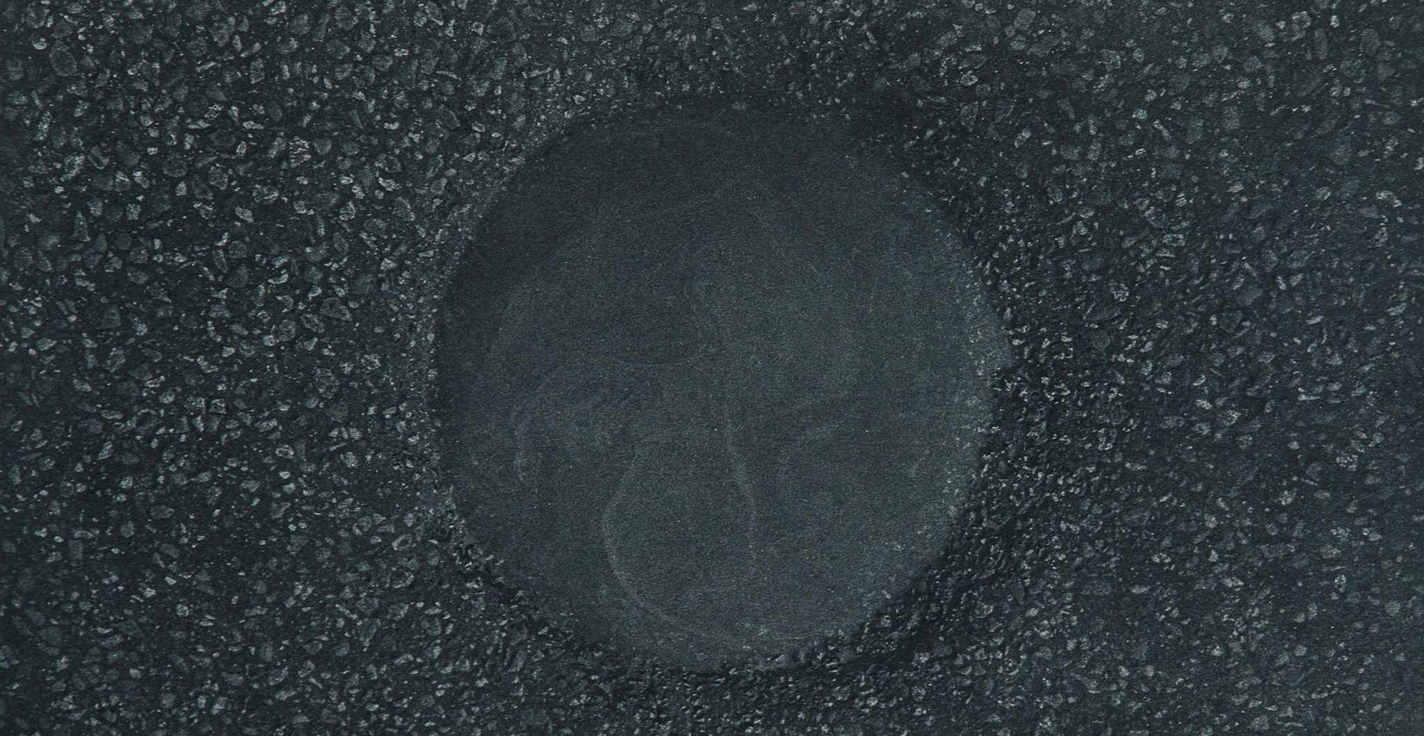 Uten titel - Asfalt/sirkel (ikke datert)&nbsp;<span>(+)</span>