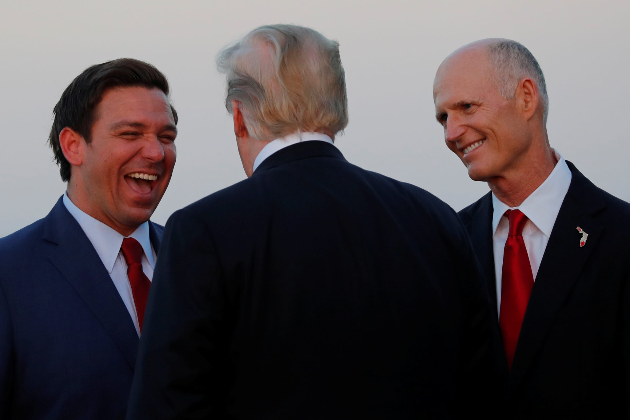 Omtelling i Florida, Republikanerne mener Demokratene forsøker å stjele seieren&nbsp;<span>(+)</span>