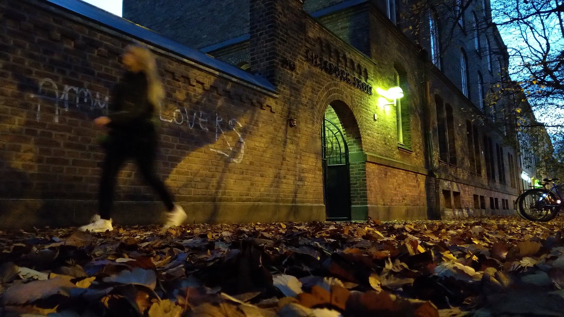 Fem brødre fra to somaliske familier siktet og tiltalt for drapsforsøk, voldtekter, ran og trusler&nbsp;<span>(+)</span>