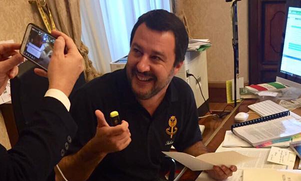 Straffe&shy;forfølgelsen av Matteo Salvini begjæres henlagt&nbsp;<span>(+)</span>