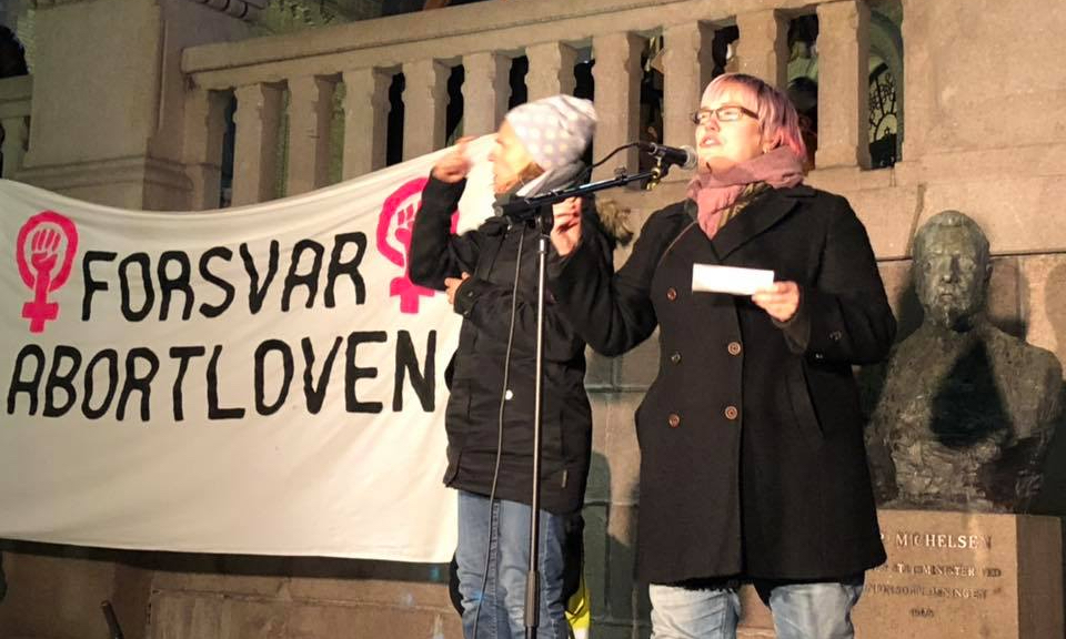 Kvinne&shy;bevegelsen varsler demonstrasjoner mot Solberg&nbsp;<span>(+)</span>