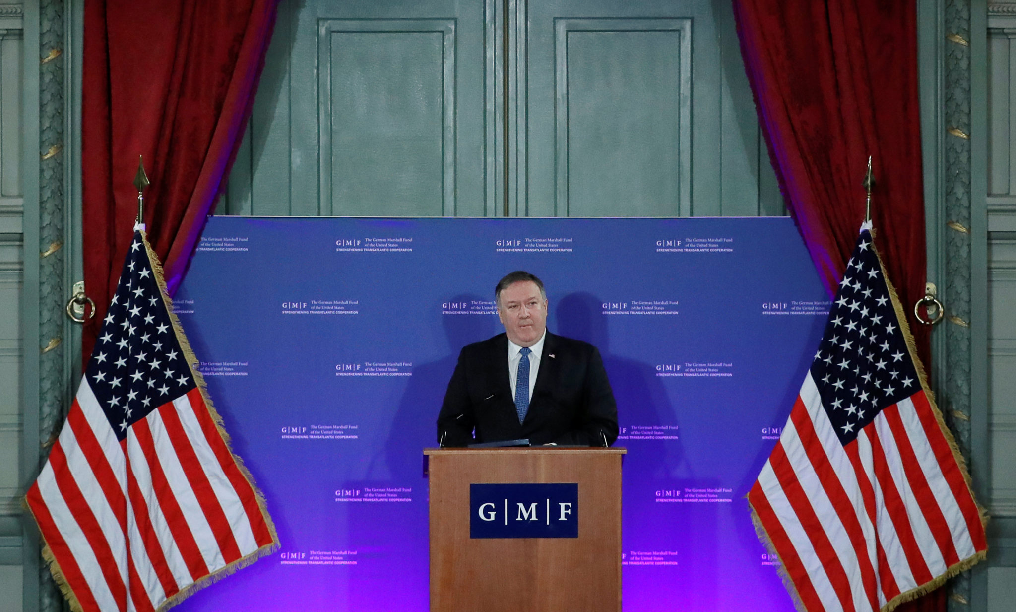 USA trekker seg fra INF-avtalen&nbsp;<span>(+)</span>