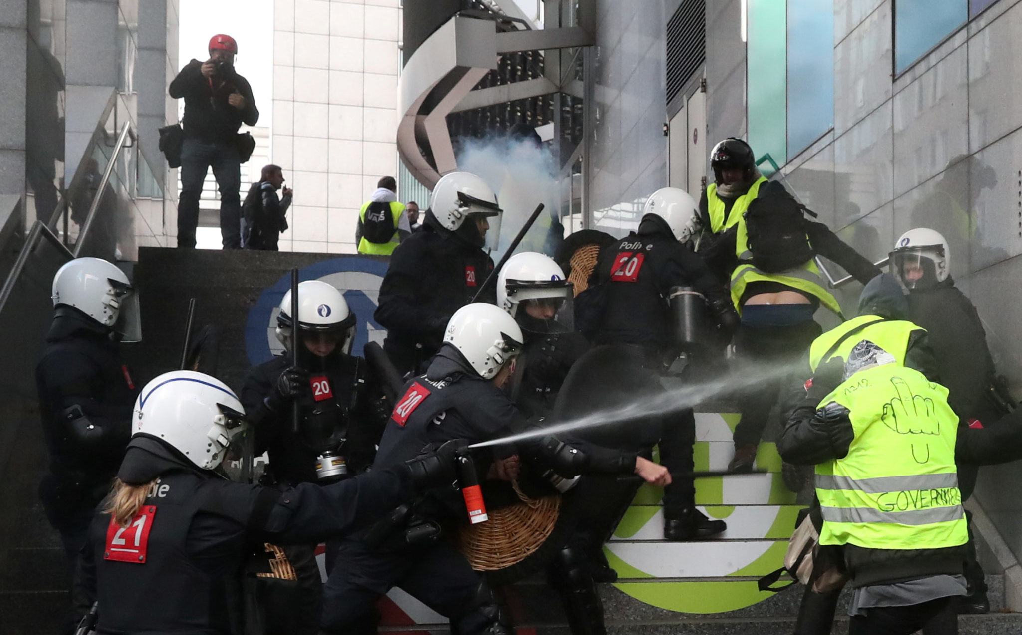 Rundt 400 pågrepet under «gule vester»-protester i Belgia&nbsp;<span>(+)</span>