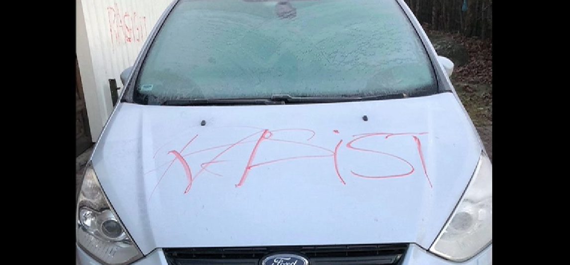 Politiet fant brennbar væske under justisministerens bil&nbsp;<span>(+)</span>