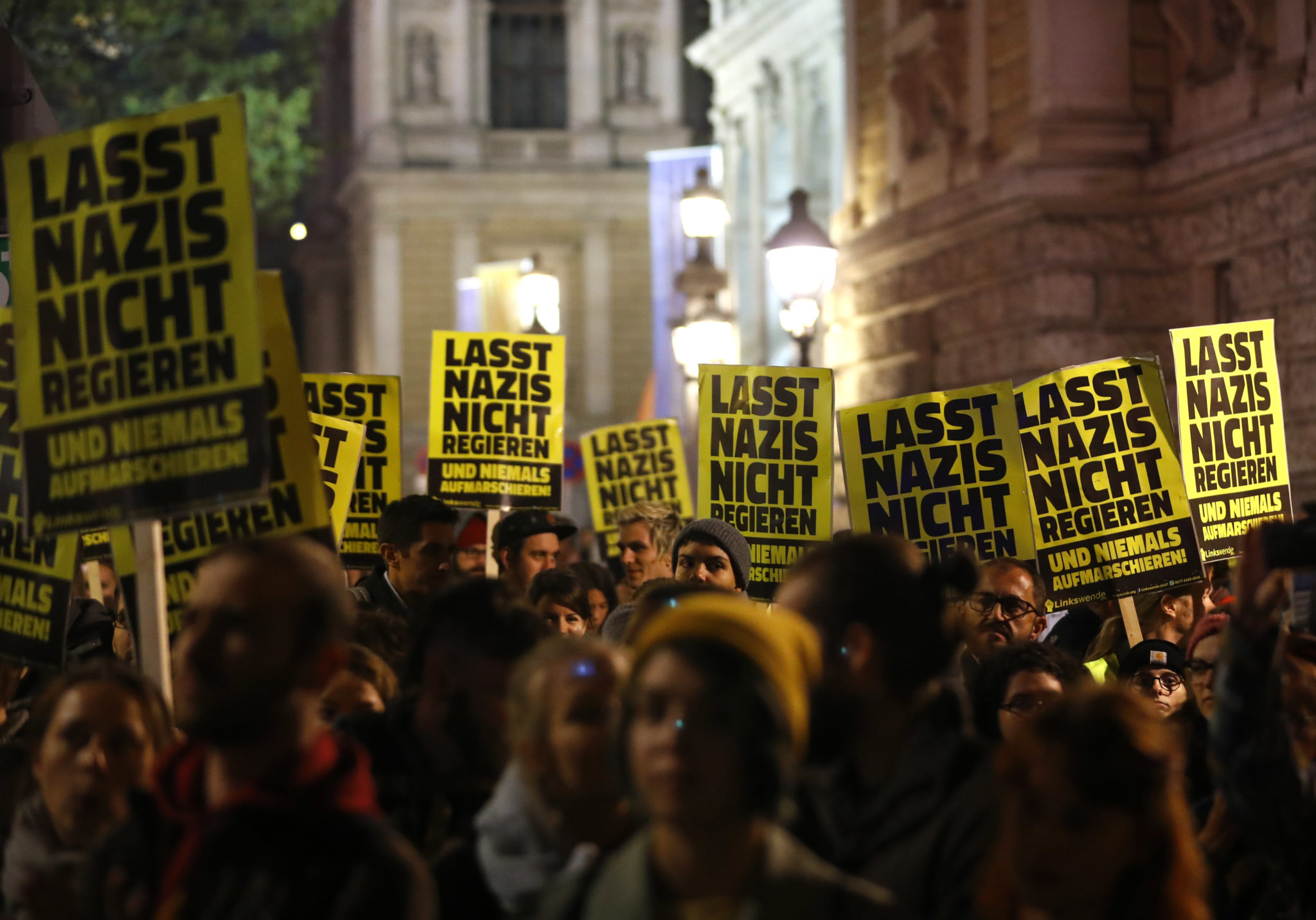 Demonstrasjon på ettårsdagen for Sebastian Kurz og hans regjering&nbsp;<span>(+)</span>