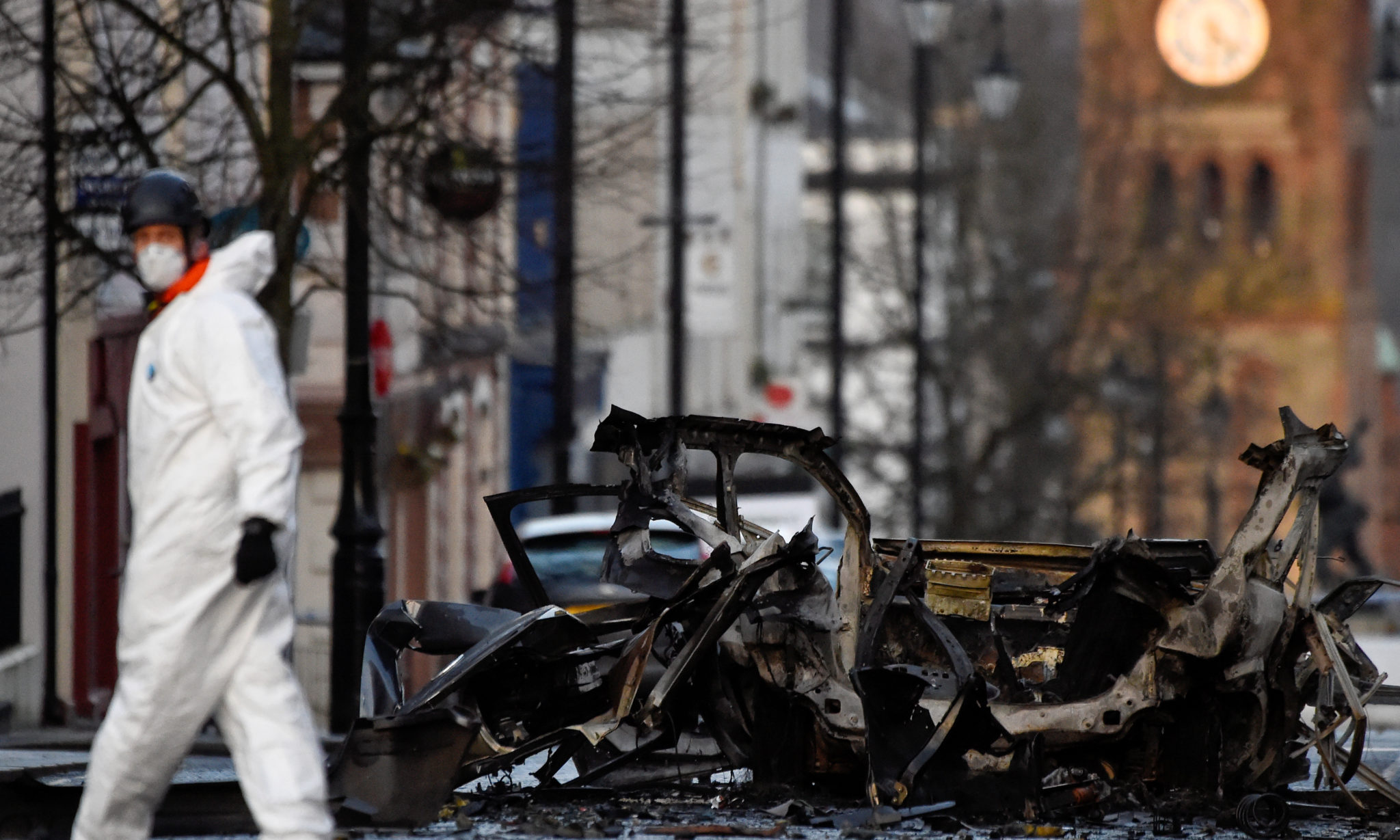 – Hvorfor la seg presse av irske militante?&nbsp;<span>(+)</span>