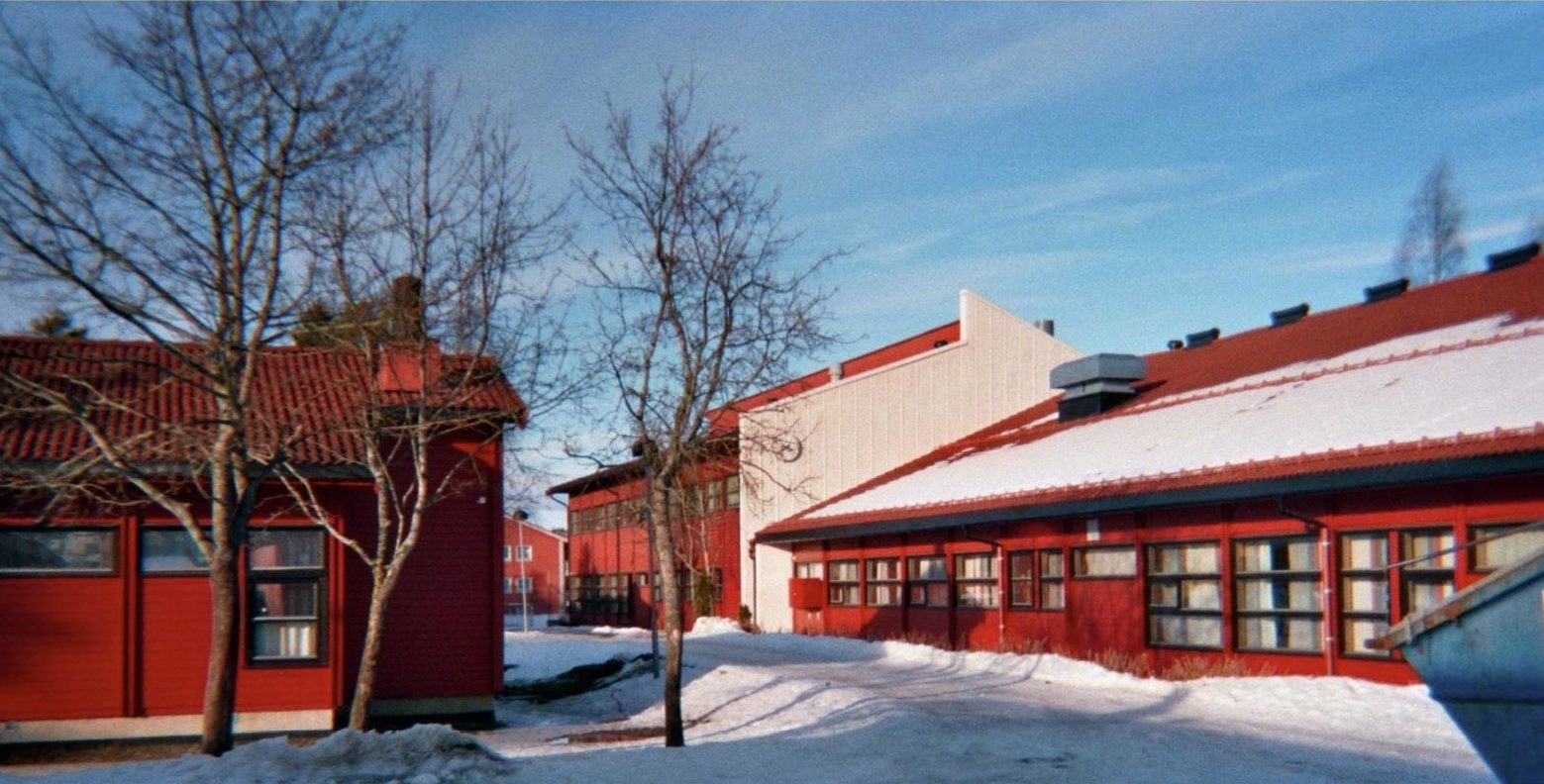Tente på Mortensrud skole - ungdommer truet politiet&nbsp;<span>(+)</span>