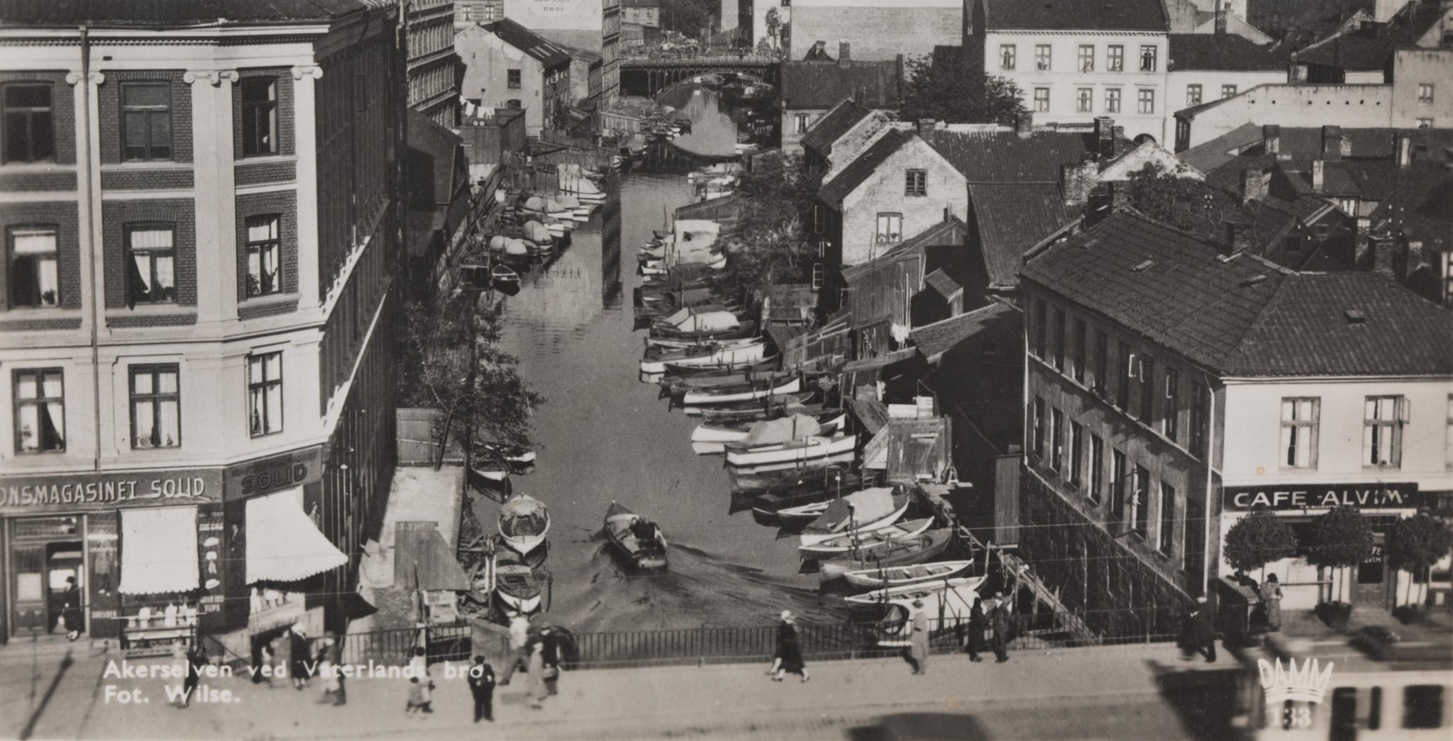 Akerselven, mellom Vaterlands bro og Hausmanns bro (1930-35)&nbsp;<span>(+)</span>