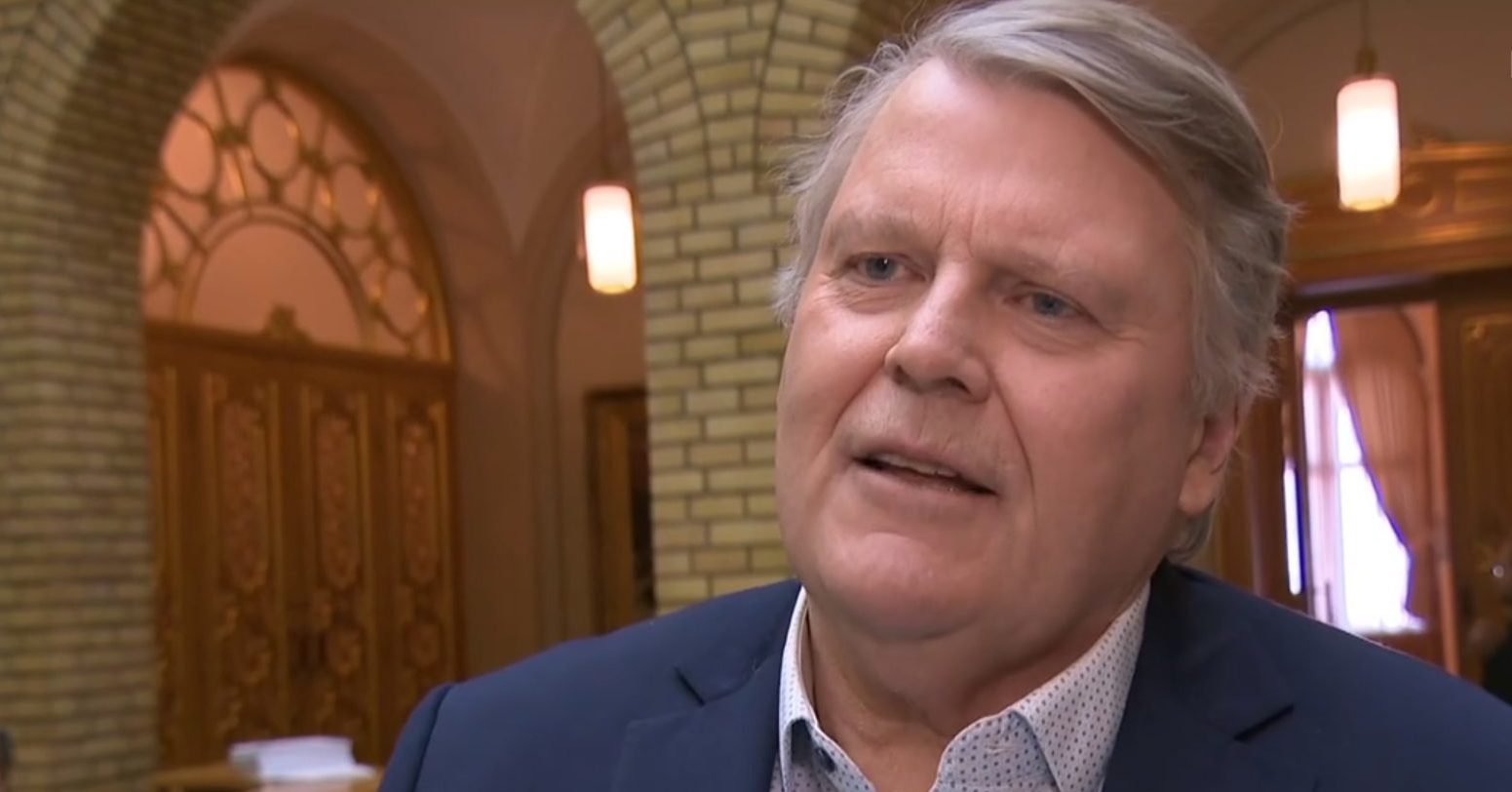 Rådmann vil forby utdeling av bibler. KrF-topp: - Hun viser religiøs intoleranse&nbsp;<span>(+)</span>