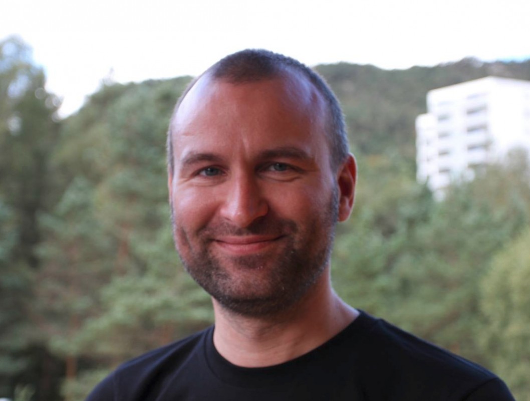 Bannon-besøk mobiliserer venstreradikal meningsmobb&nbsp;<span>(+)</span>