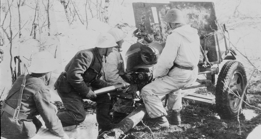 Norsk artilleristilling på Narvikfronten (mai 1940)&nbsp;<span>(+)</span>