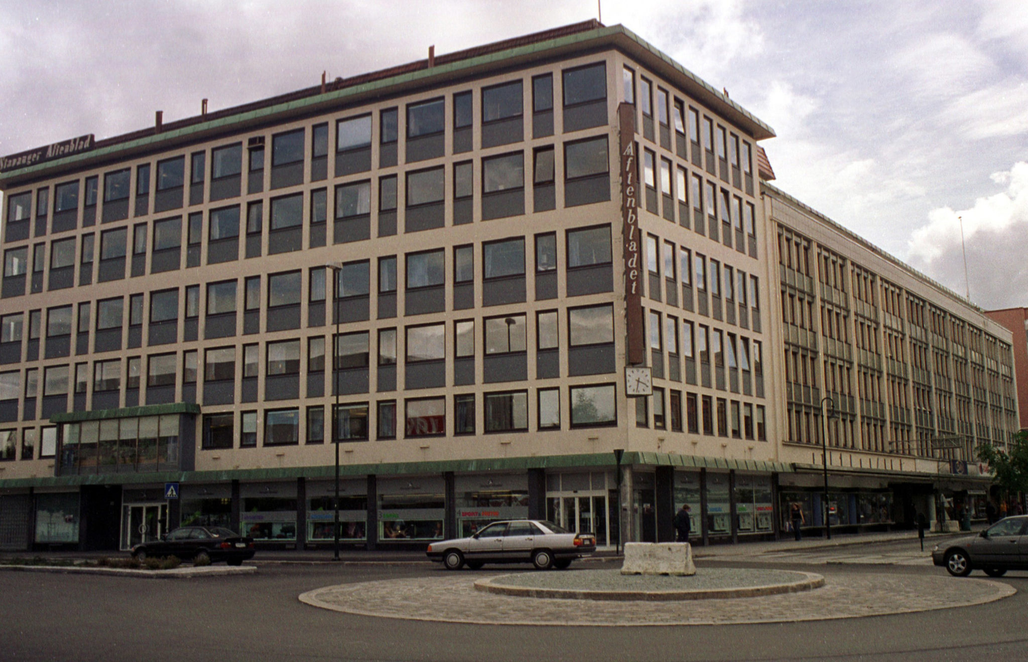 Kapret bil med kniv - krasjet i Stavanger Aftenblads koranklosser etter biljakt&nbsp;<span>(+)</span>