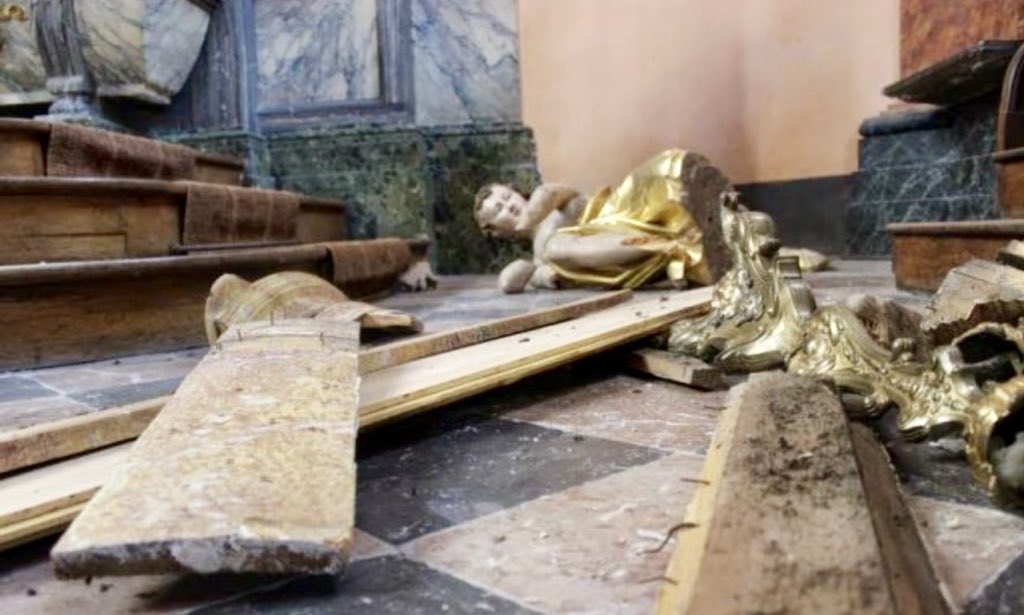 Europæiske kirker udsættes "dagligt" for hærværk, defækation og ildspåsættelser&nbsp;<span>(+)</span>