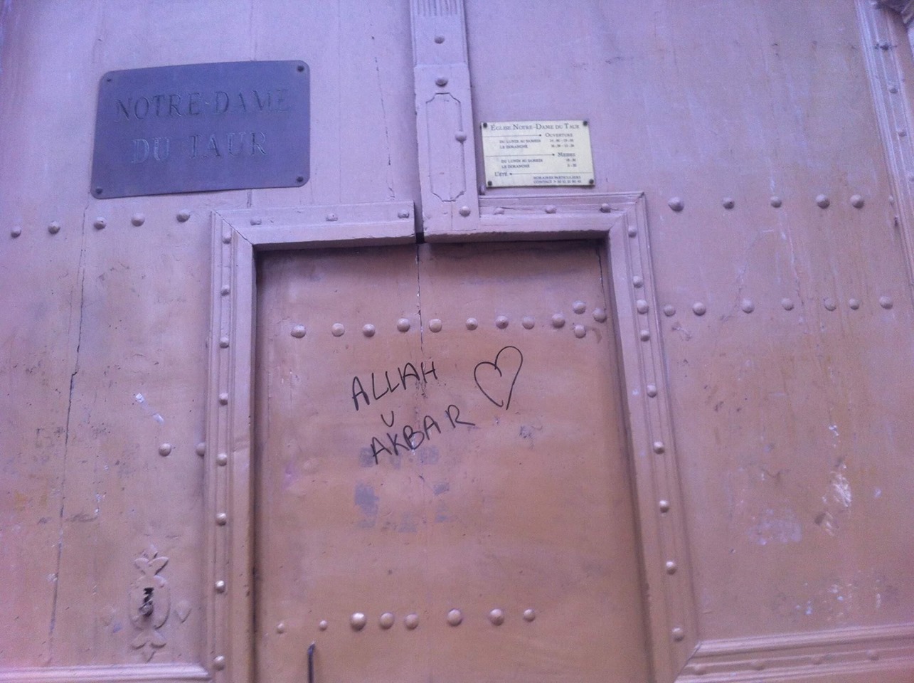 Kirke i Frankrike vandalisert to ganger på ti dager&nbsp;<span>(+)</span>