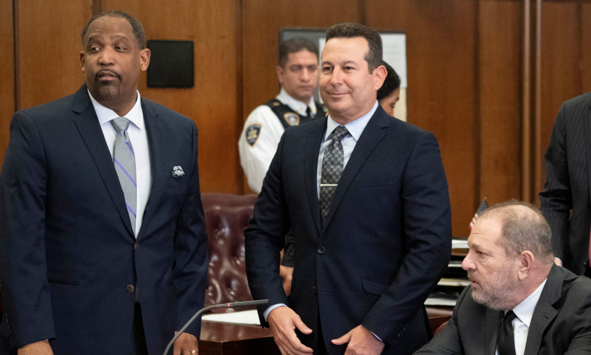 Harvard sparker fakultetsleder fordi han er advokat for Harvey Weinstein&nbsp;<span>(+)</span>