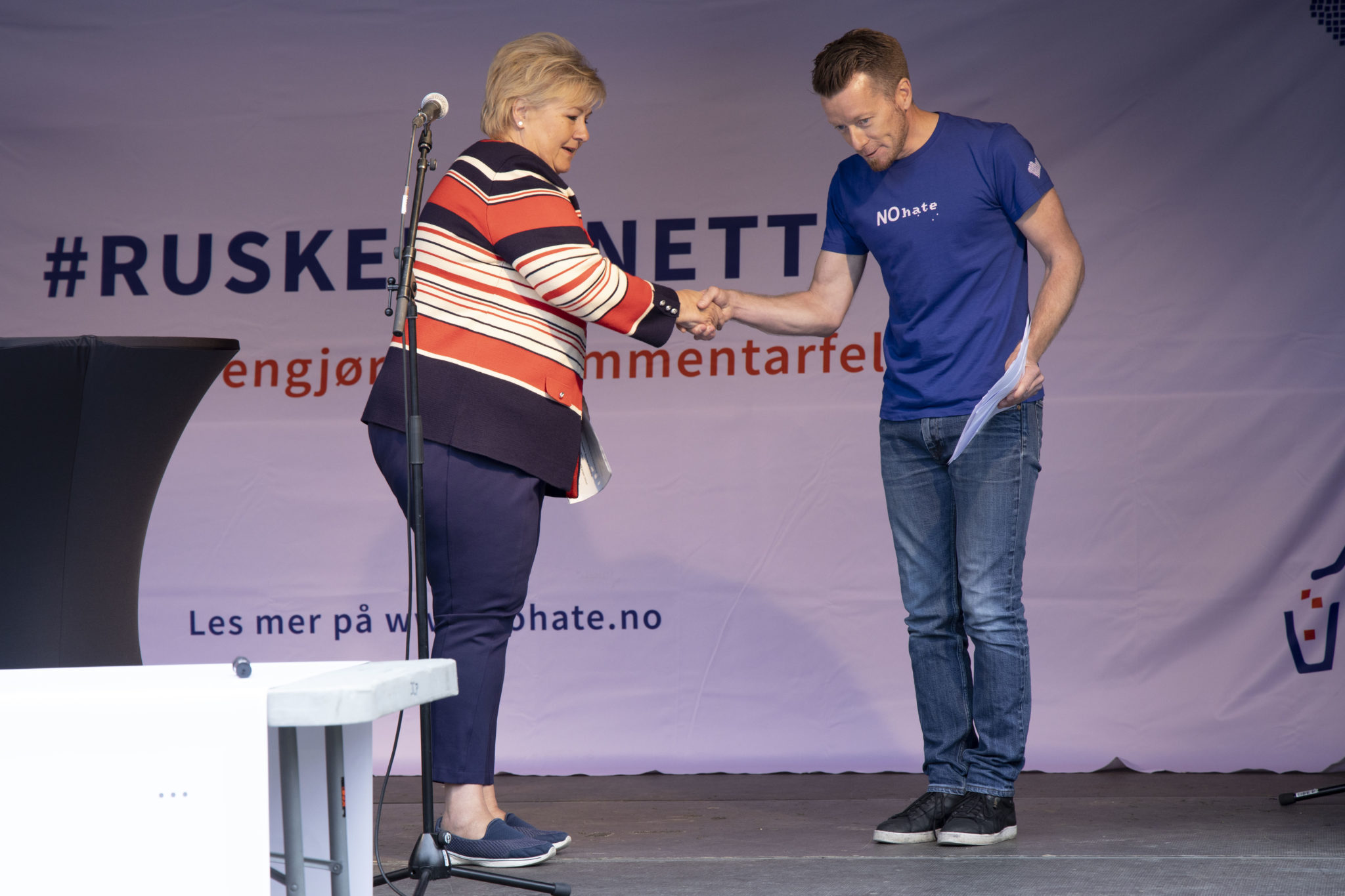 -Det har skjedd noe med nettet, sier Erna. Hva med politikken?&nbsp;<span>(+)</span>