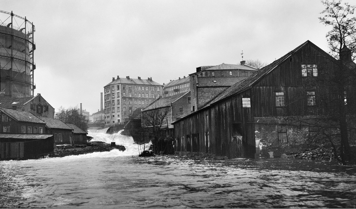 Nedre Foss i Akerselva (c. 1925-30)&nbsp;<span>(+)</span>