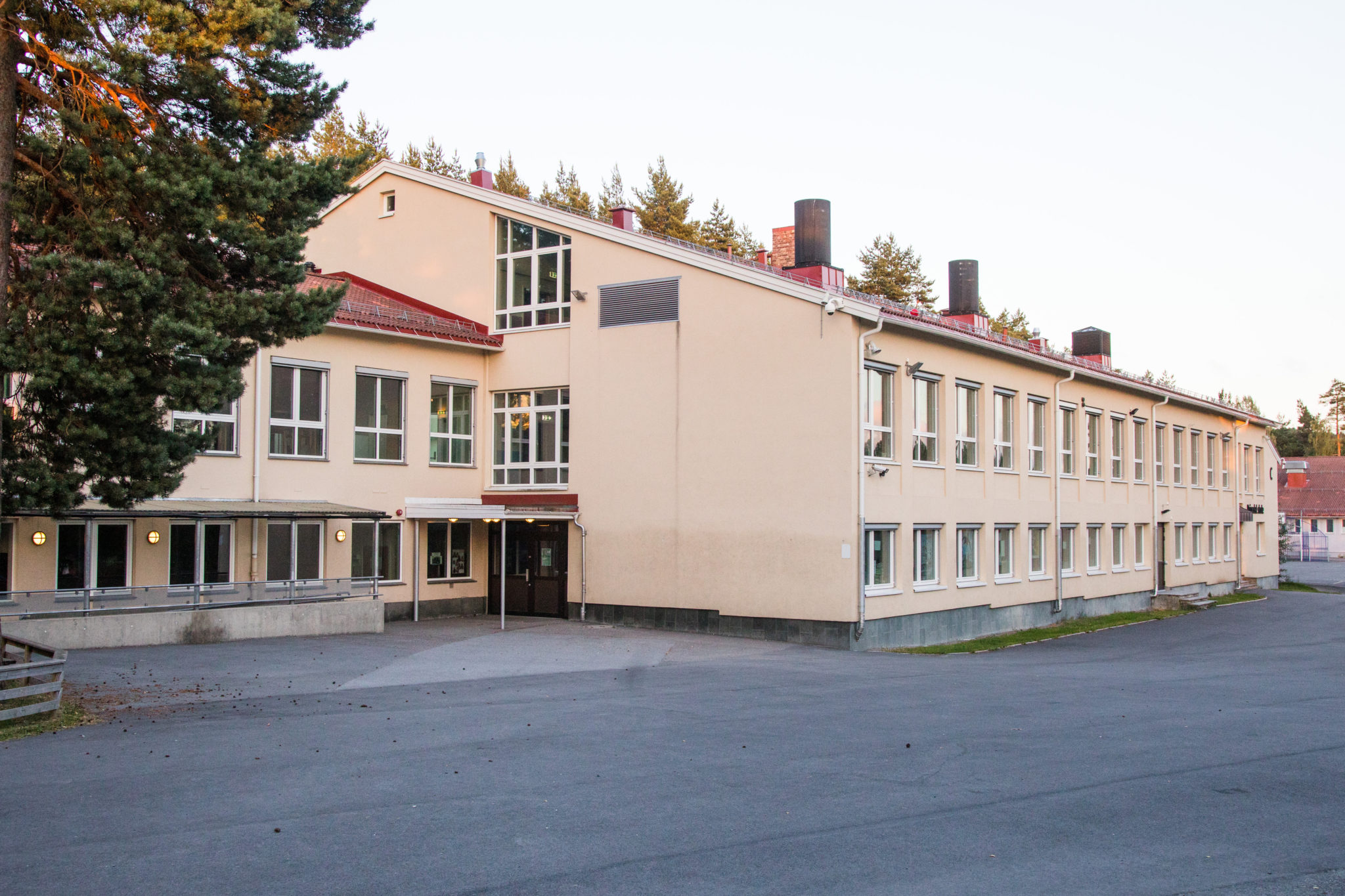 Tre tenåringer tiltalt for seksuell omgang med jente (15)&nbsp;<span>(+)</span>