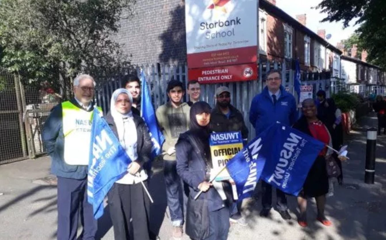 Voldelige elever ved skole i Birmingham - lærerne streiker i frykt&nbsp;<span>(+)</span>
