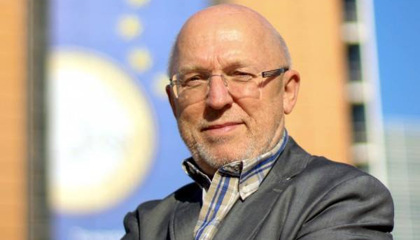 «Gullpennen Sven Egil Omdal»&nbsp;<span>(+)</span>