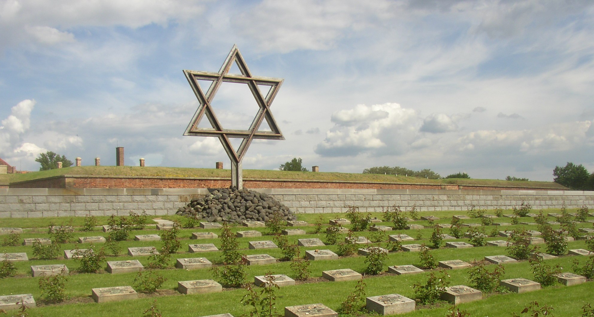Minnepark i Terezin/Theresienstadt.&nbsp;<span>(+)</span>