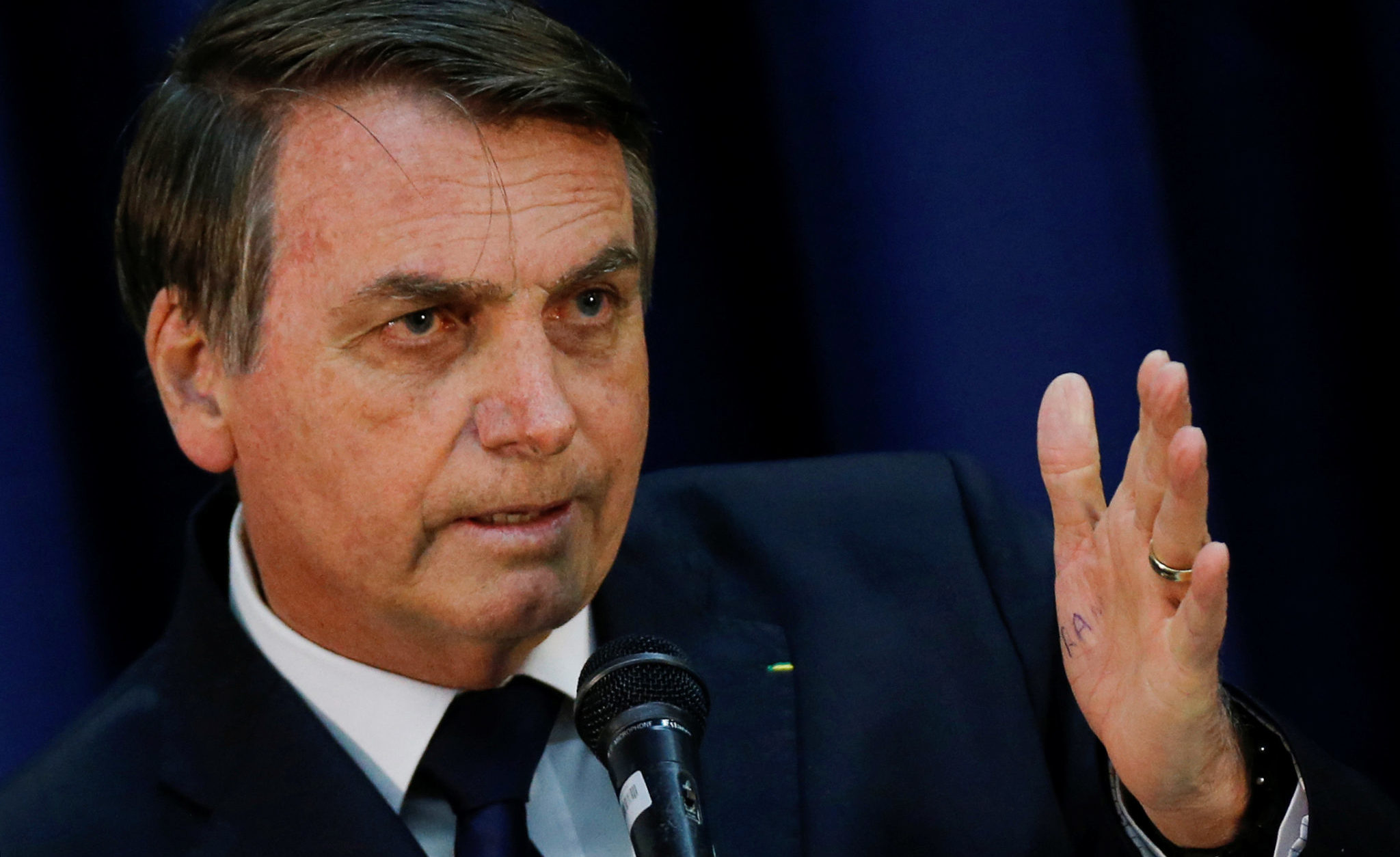Bolsonaro til Norge: – Ta pengene og hjelp Angela Merkel med å plante skog i Tyskland&nbsp;<span>(+)</span>