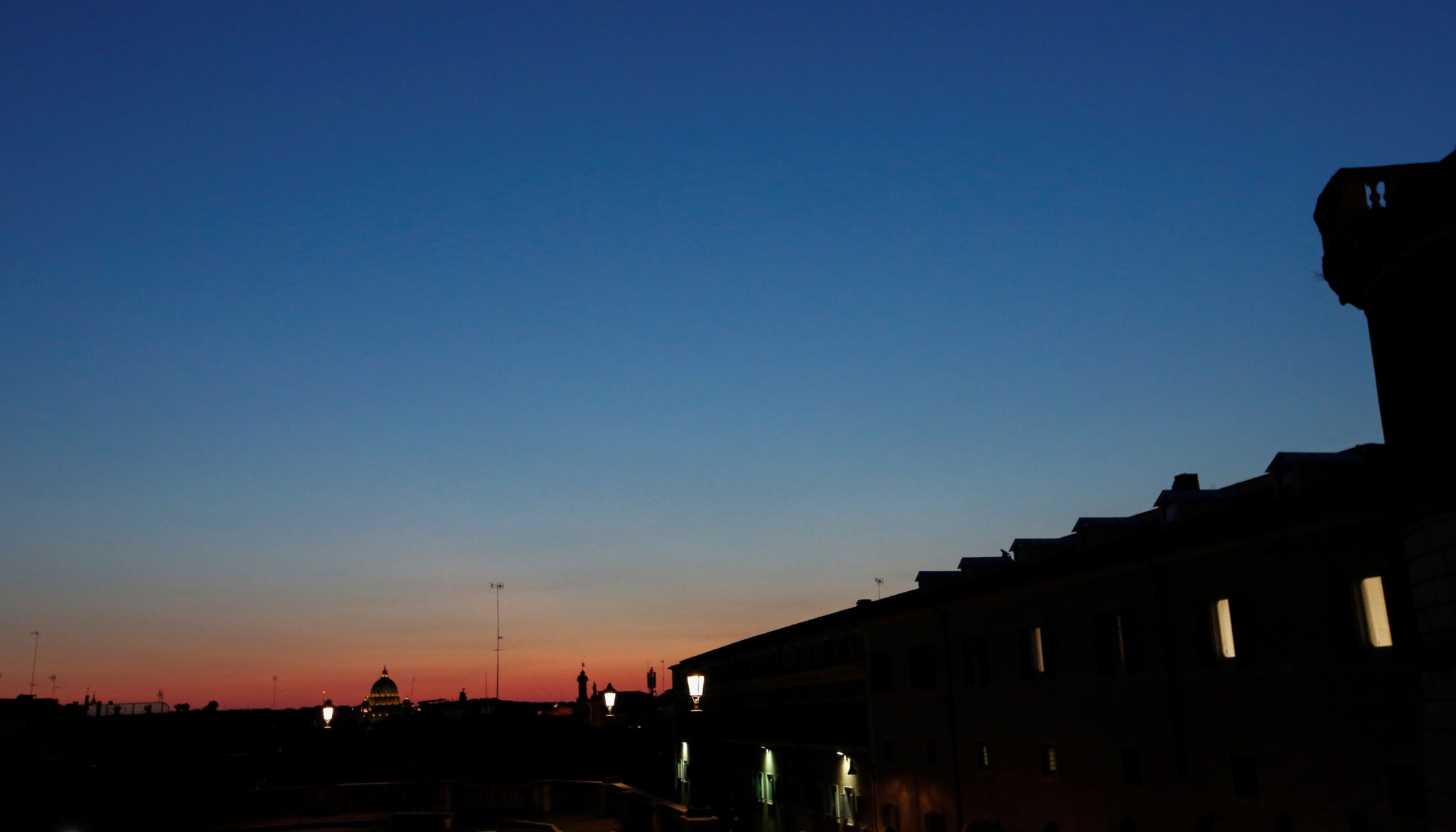 Conte har gått av – <br>regjeringen fortsetter som forretnings&shy;ministerium&nbsp;<span>(+)</span>