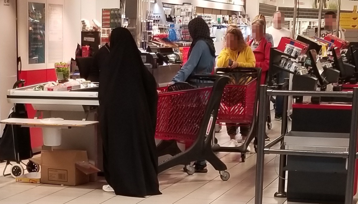 &nbsp;<span>(+)</span>