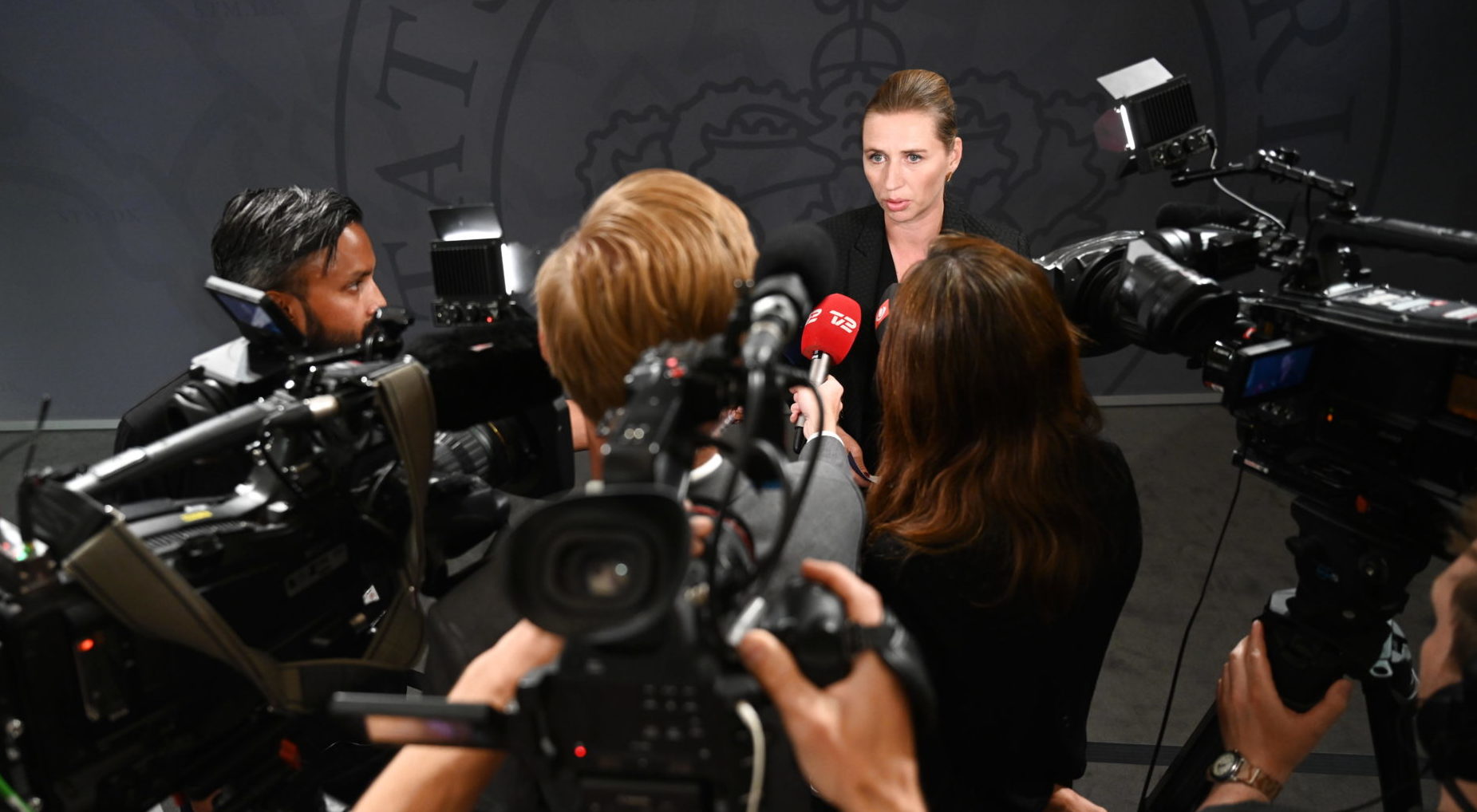 - Situasjonen er alvorlig, sier Danmarks statsminister: Vil sikre grensen mot Sverige etter bombeangrep&nbsp;<span>(+)</span>