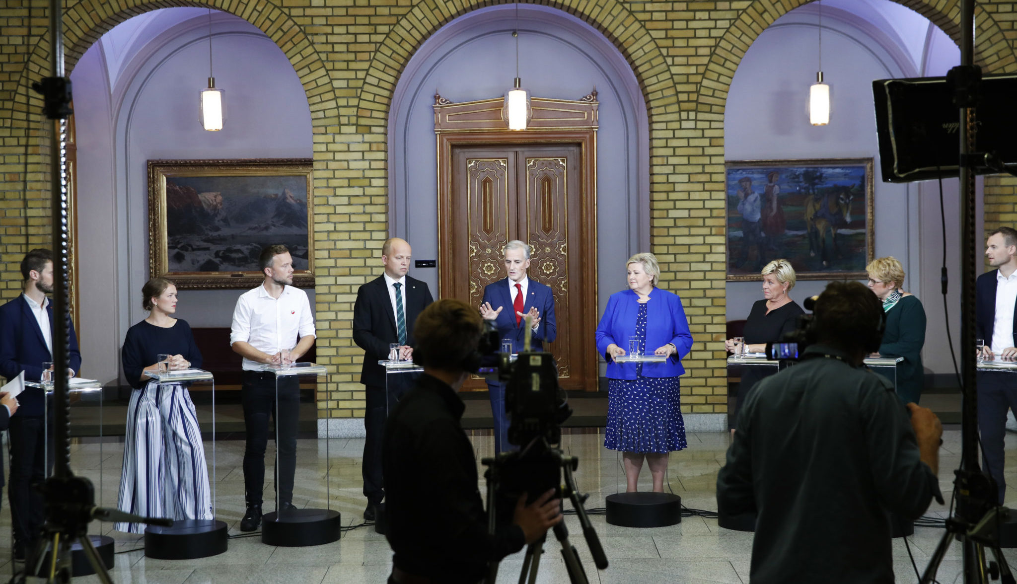 Hardt presset Støre nekter å snakke om exit etter historisk valgtap&nbsp;<span>(+)</span>