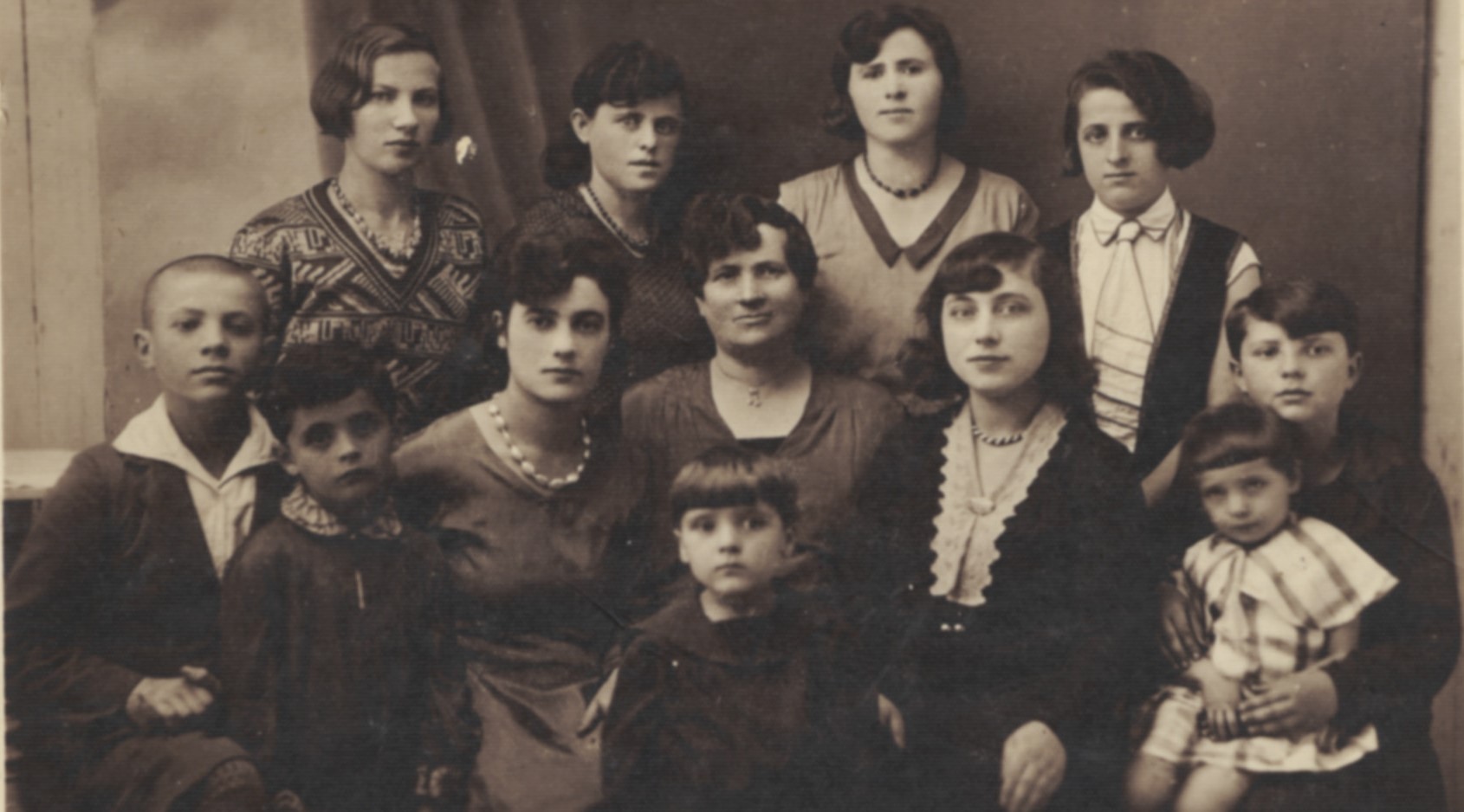 Bryllupsgjester, Kielce, Polen (c.1929)&nbsp;<span>(+)</span>