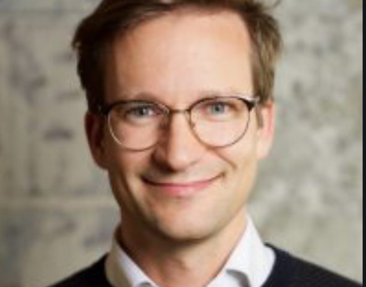 Facebooks Norden-sjef Peter Münster: Tommy Robinson er som Ratko Mladic&nbsp;<span>(+)</span>