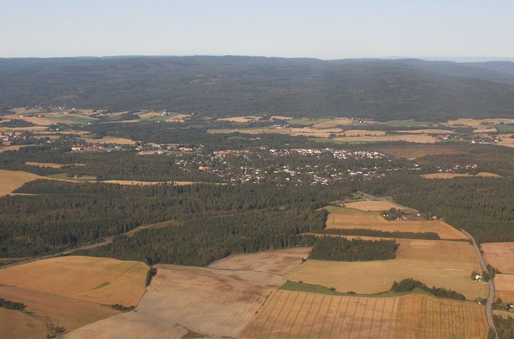 To gutter ringte på dør – slått med balltre&nbsp;<span>(+)</span>