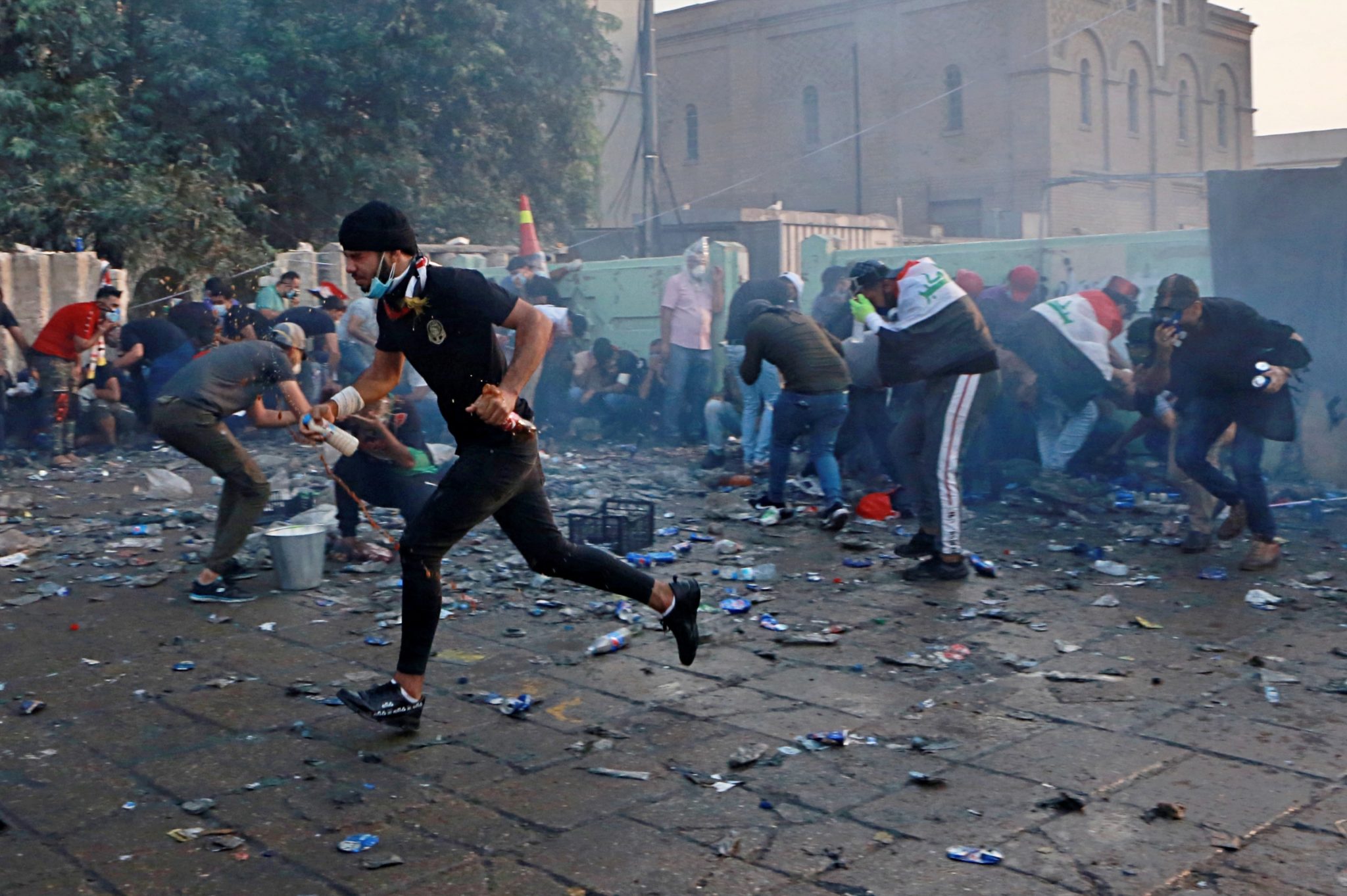 Moqtada al-Sadr stiller seg bak demonstrantenes krav om nyvalg&nbsp;<span>(+)</span>
