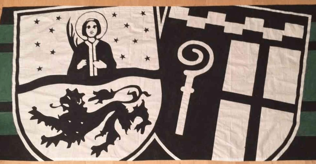 Tyske fans fratatt klubbflagg i Tyrkia - fordi de viste kristne symboler&nbsp;<span>(+)</span>