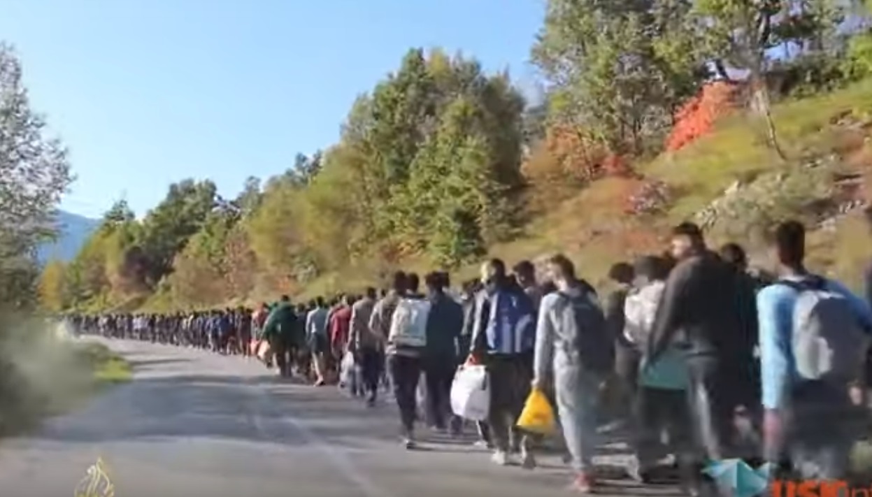 Bosnia flytter migranter nærmere grensen mot EU&nbsp;<span>(+)</span>