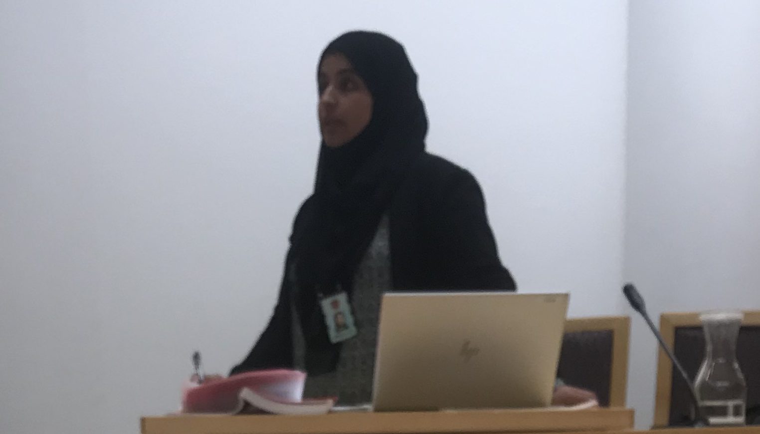 Justisminister Kallmyr: – Grunn til å se nærmere på politi&shy;advokaters rett til å bruke hijab&nbsp;<span>(+)</span>