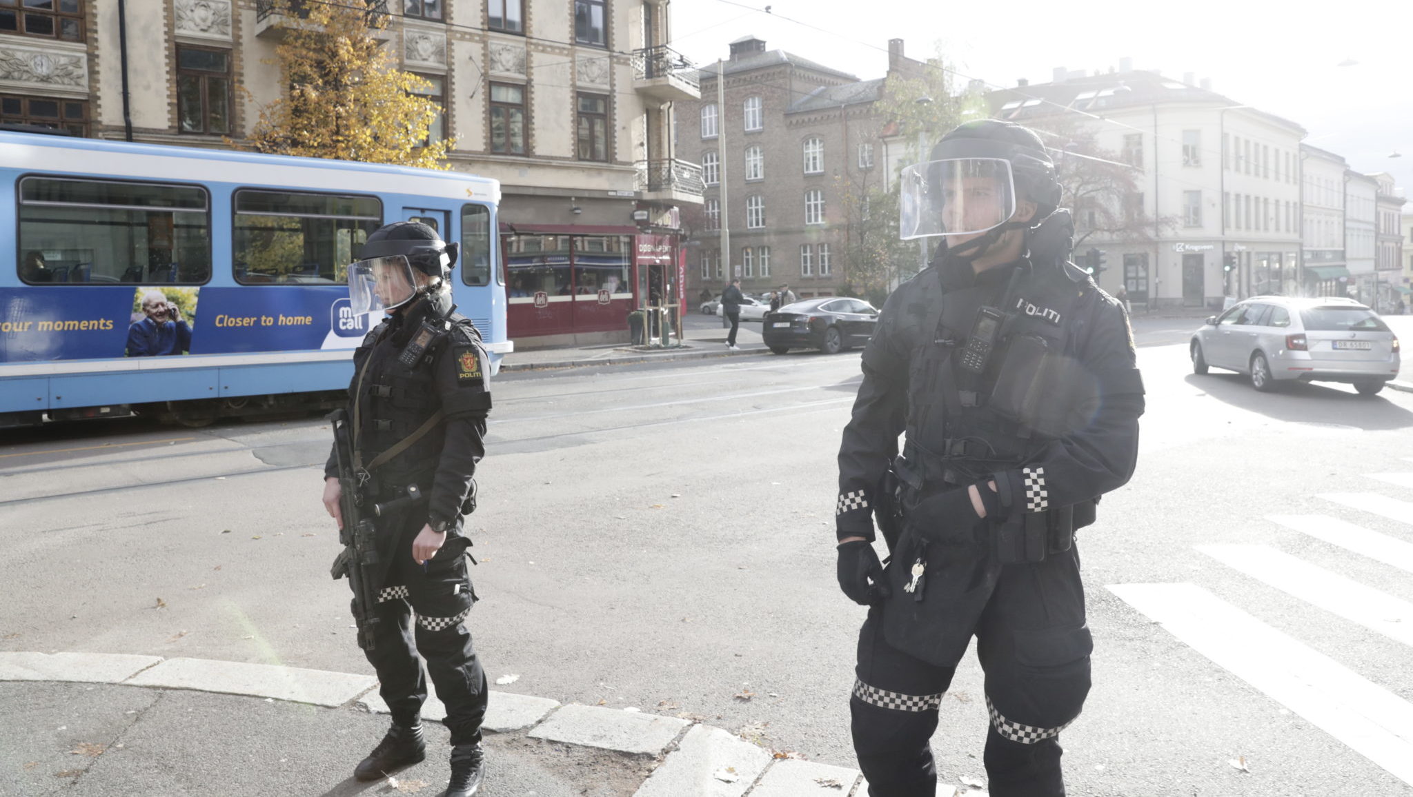 Politiet: Kan ikke utelukke at kvinnen er farlig og bevæpnet&nbsp;<span>(+)</span>