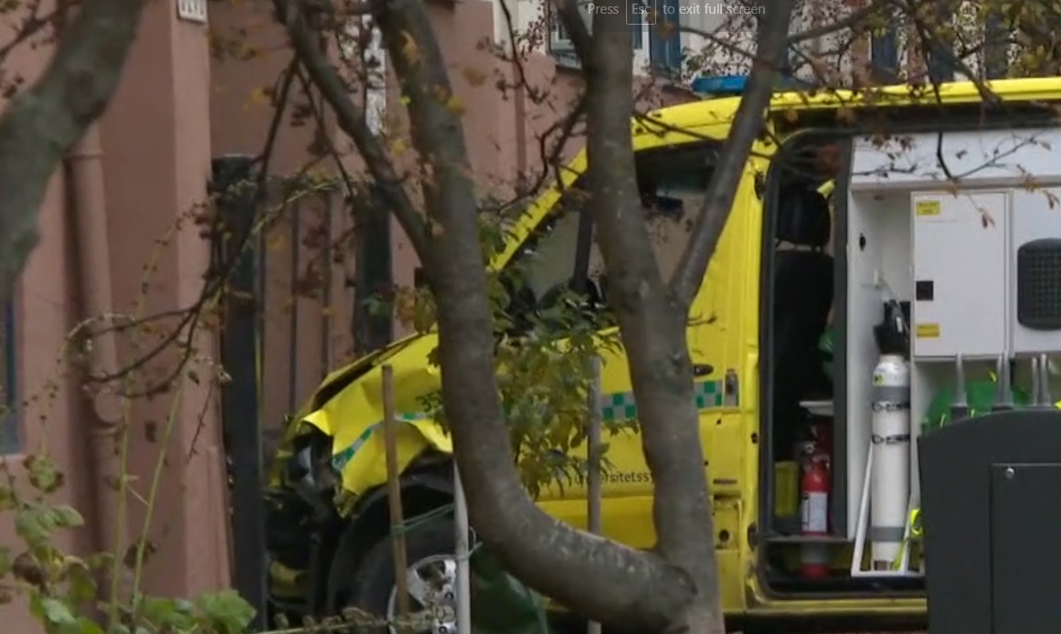 Bevæpnet mann stjal ambulanse og kjørte ned barn i Oslo&nbsp;<span>(+)</span>