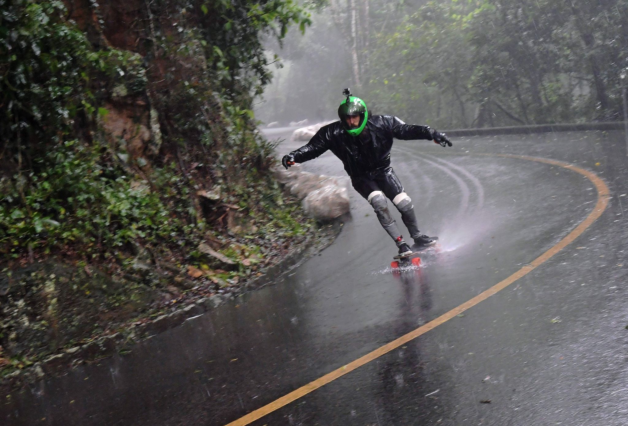 Seriøst ment? "Klimaetaten" vil at folk kjører elektrisk skateboard til jobb&nbsp;<span>(+)</span>