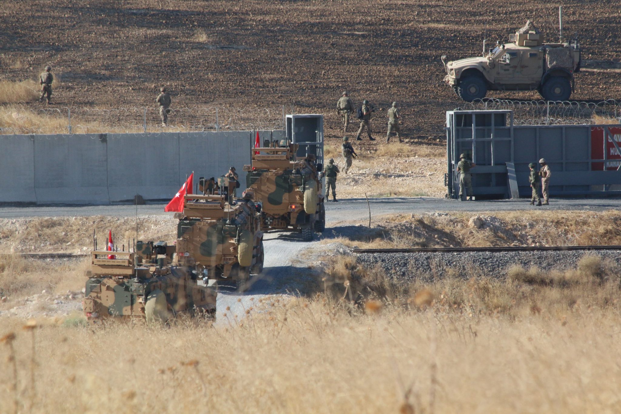 Motstridende signaler om US tilbaketrekning fra Syria&nbsp;<span>(+)</span>