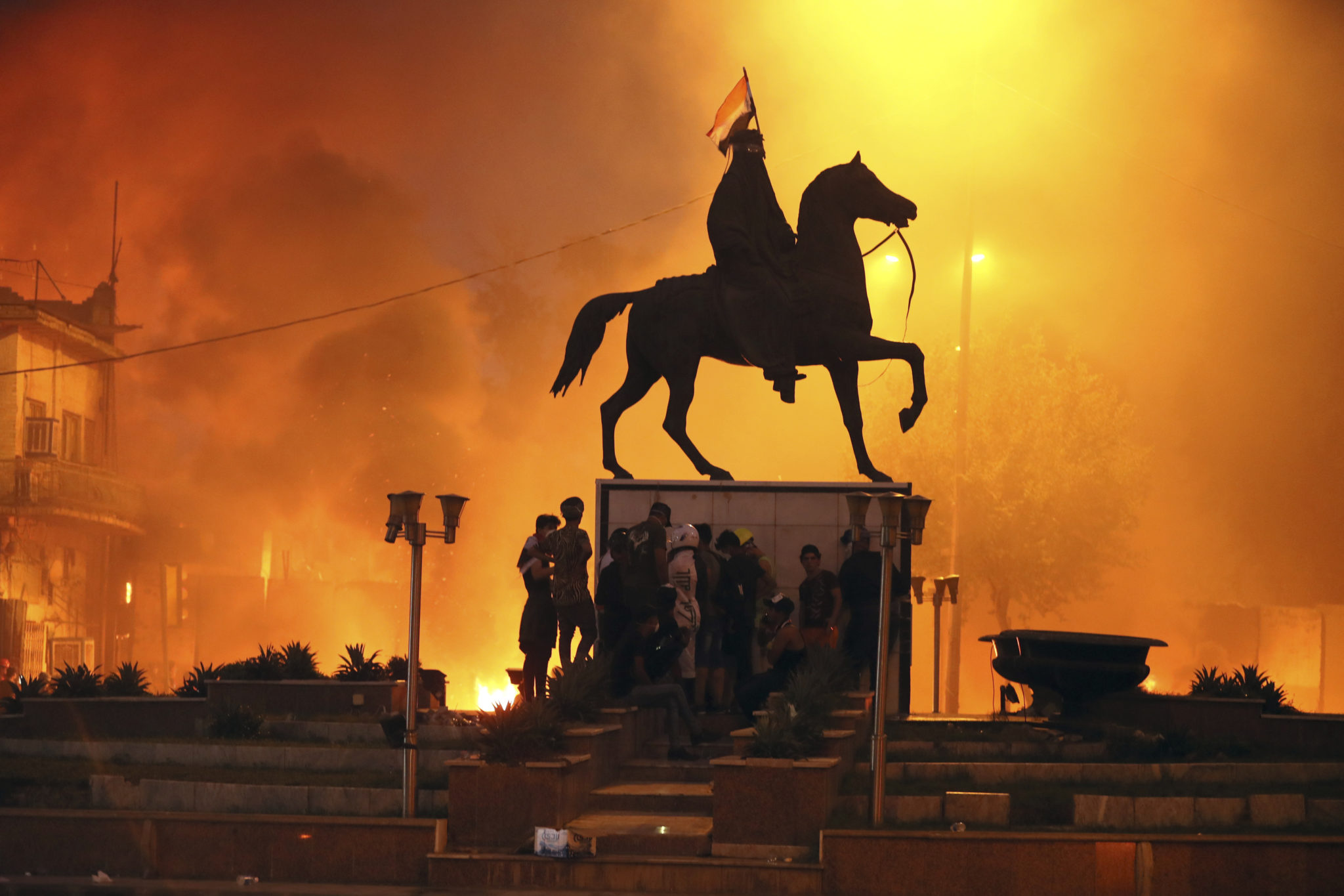 Politiet skjøt med skarpt mot demonstranter i Bagdad – minst fem drept&nbsp;<span>(+)</span>