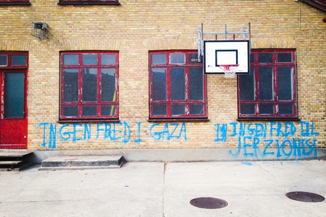 Danske jøder jaktes på i skoler og boligstrøk, og myndighetene vender seg bort&nbsp;<span>(+)</span>