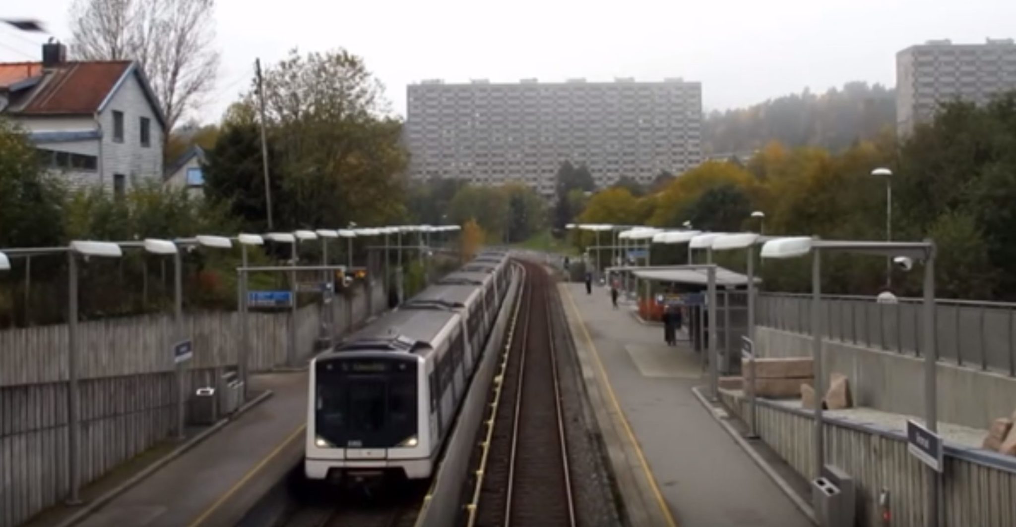 Truet ungdommer med øks&nbsp;<span>(+)</span>