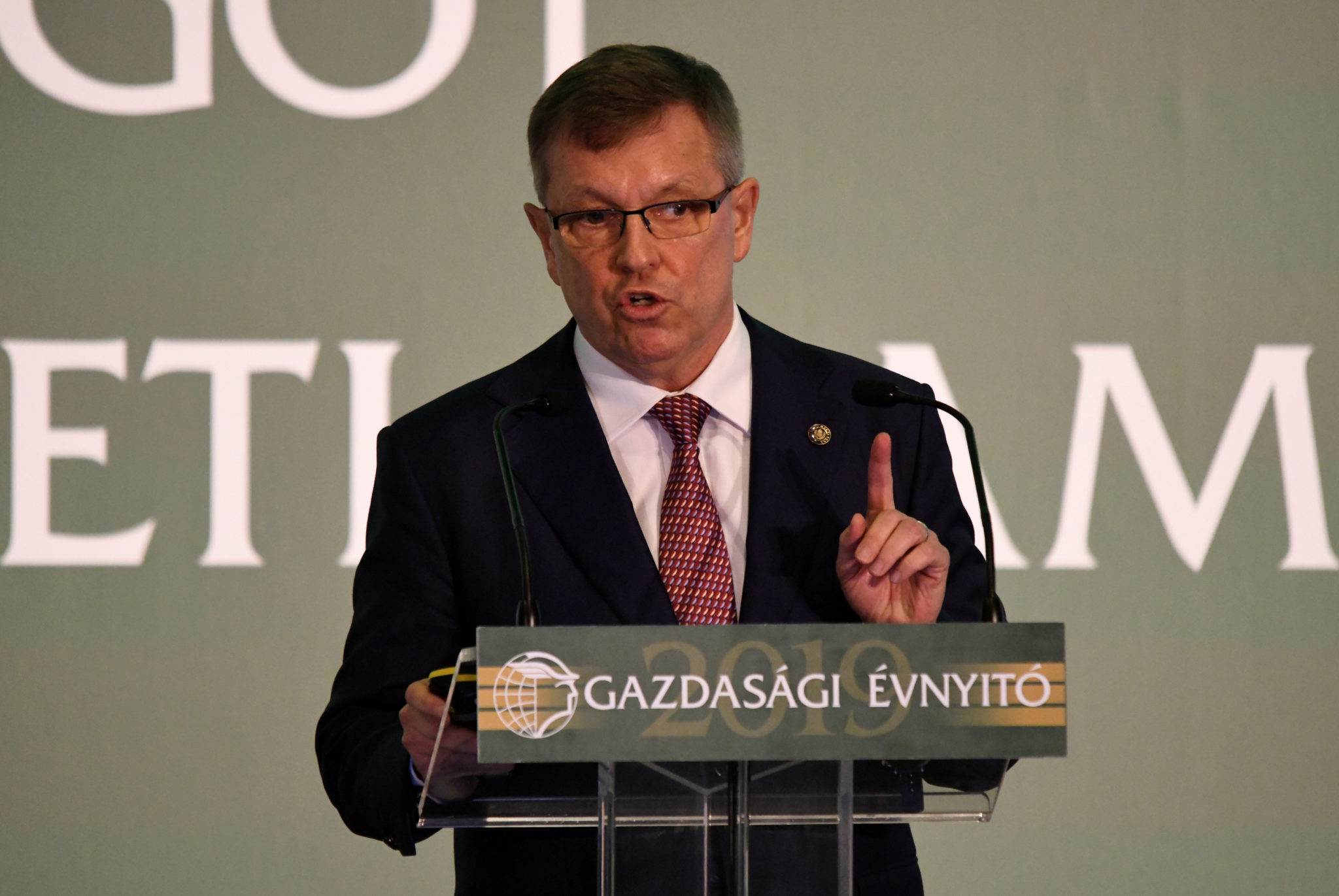 Ungarns sentralbanksjef: Euroen var en strategisk tabbe&nbsp;<span>(+)</span>