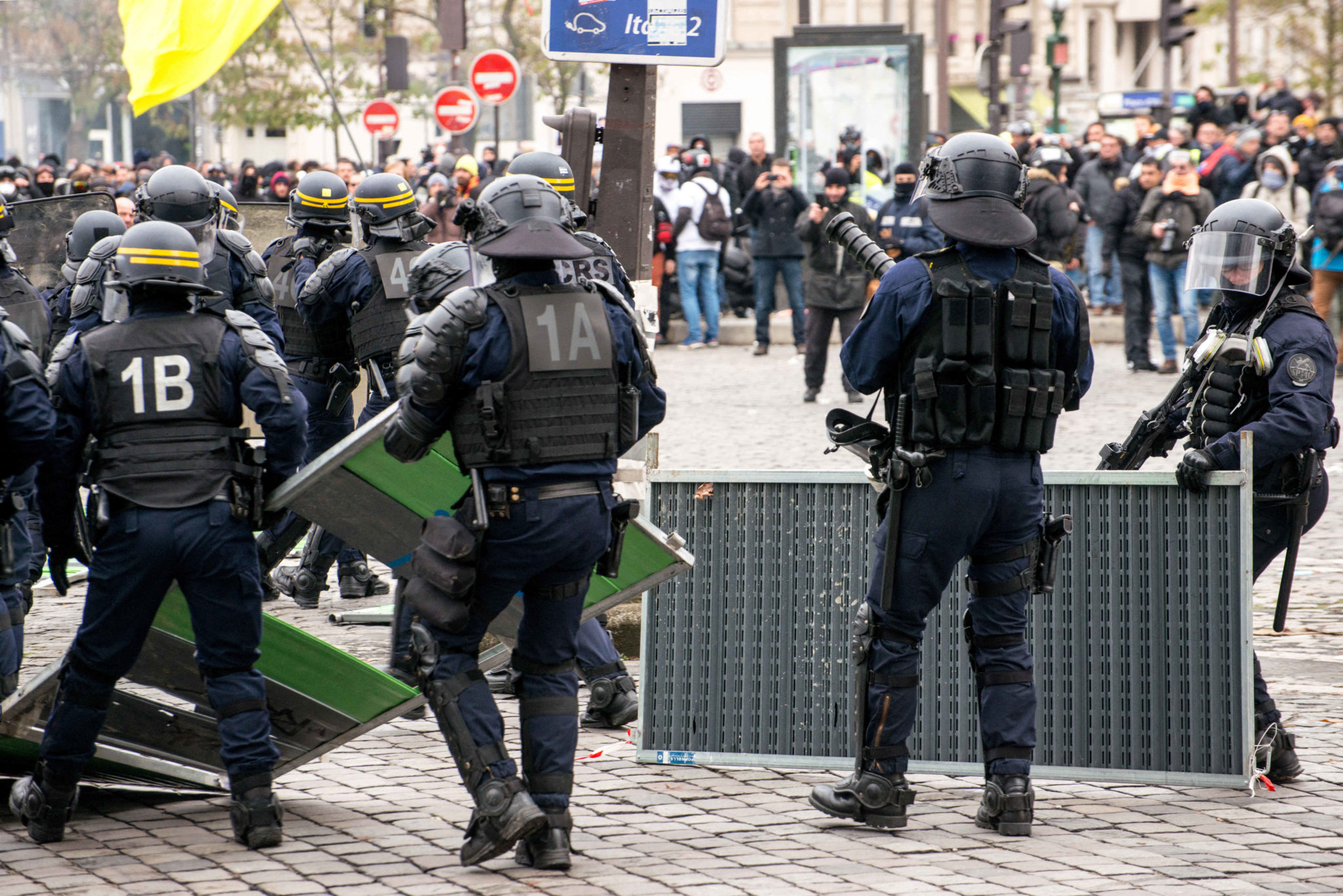 Autoritet vs autoritært&nbsp;<span>(+)</span>