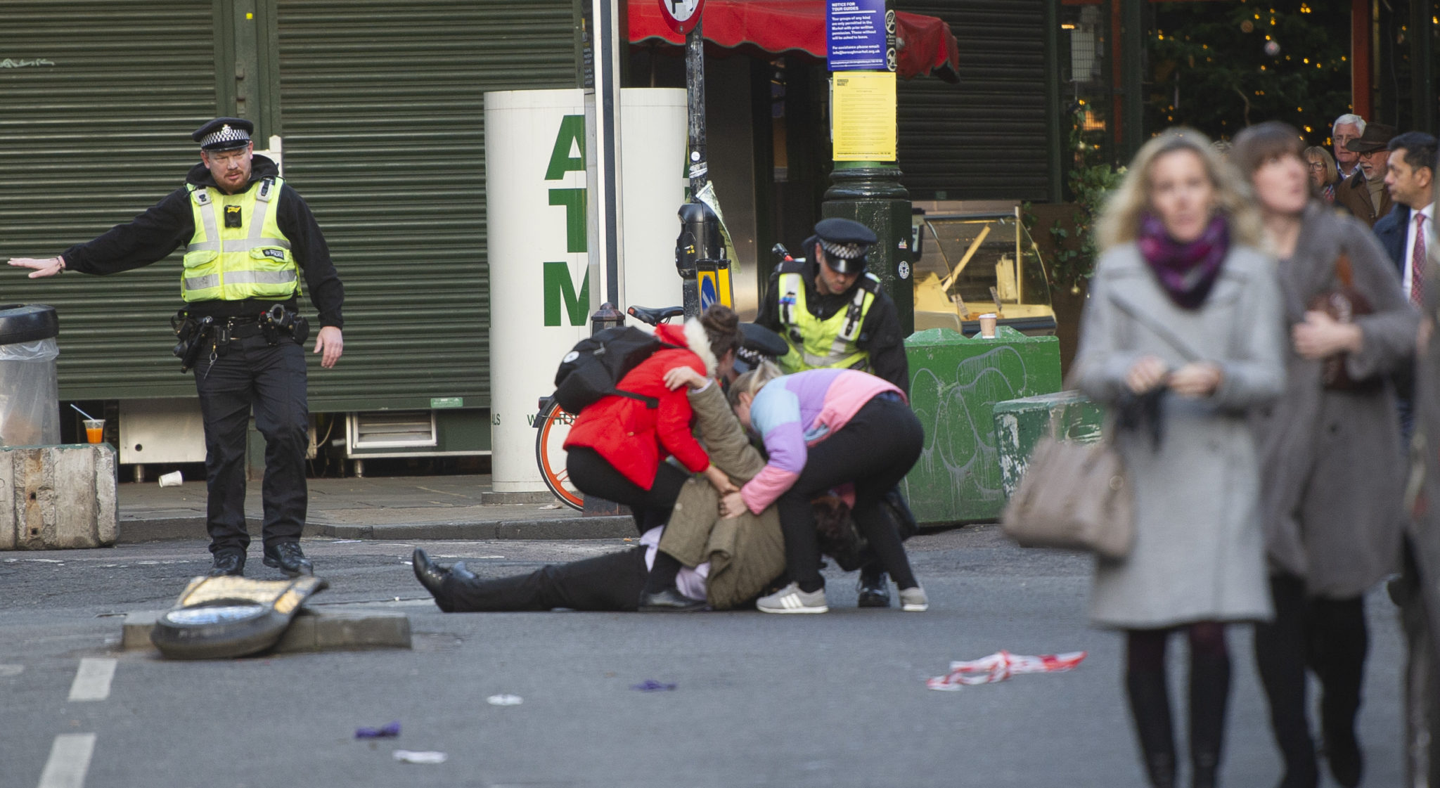 IS påtar seg ansvaret for knivstikk-terror i London&nbsp;<span>(+)</span>